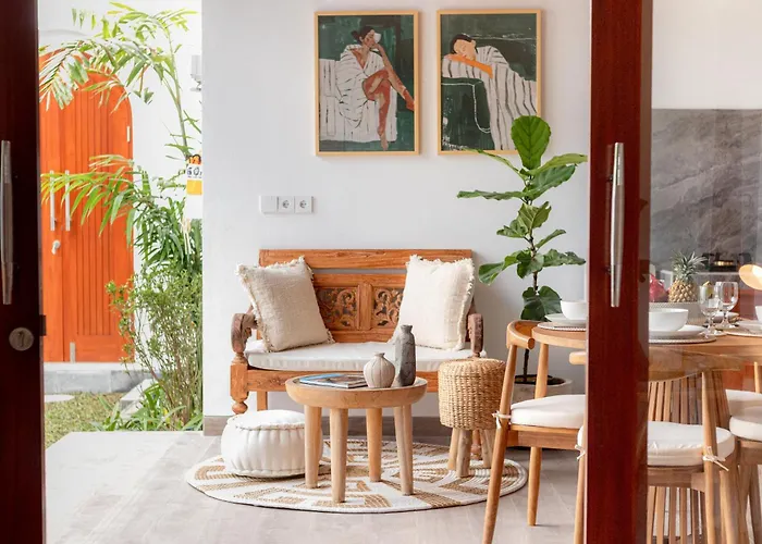 Brand New Prime Location In - 15 Minutes Walk To The Villa